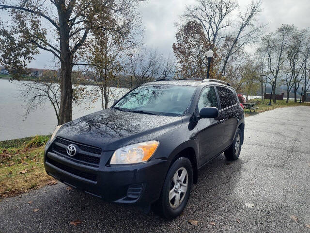2011 Toyota RAV4 Base's photo