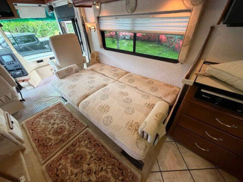 2002 Freightliner XC Chassis
