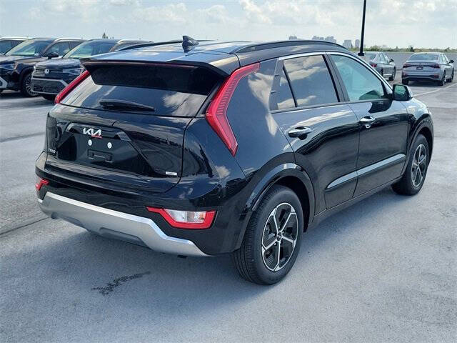 2025 Kia Niro SX