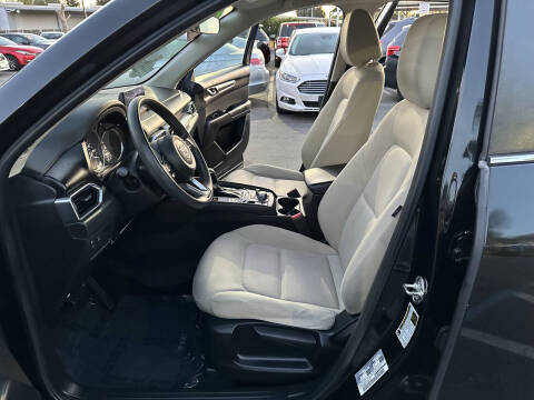 2017 Mazda CX-5 Sport