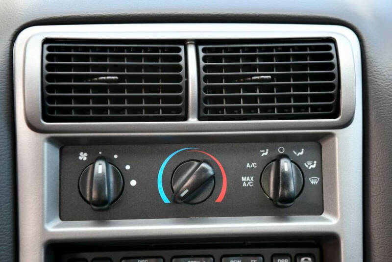 2003 Ford Mustang Mach 1 Premium