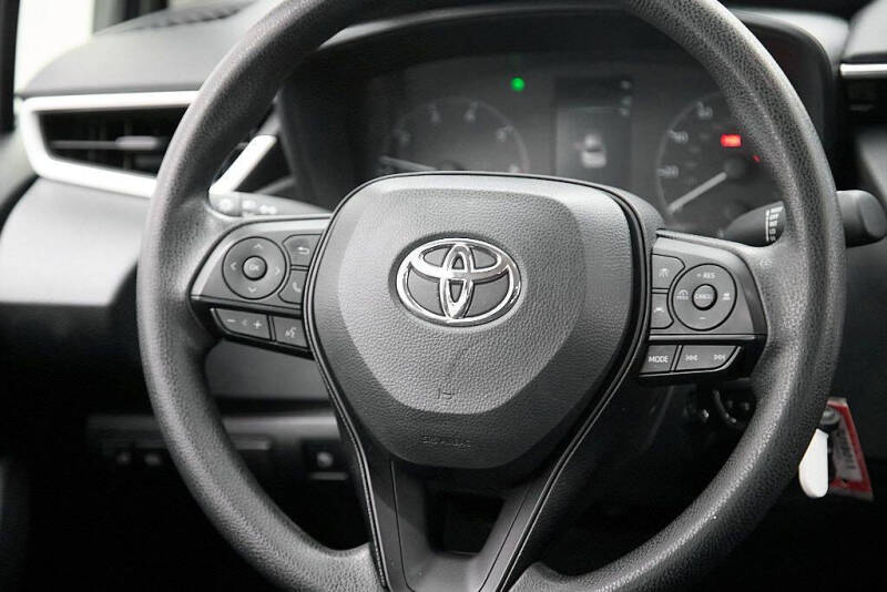 2025 Toyota Corolla Hybrid LE
