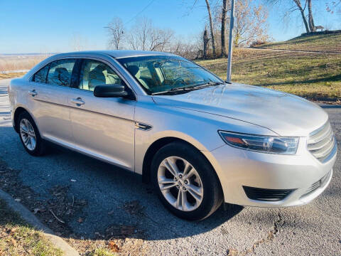 2018 Ford Taurus SE