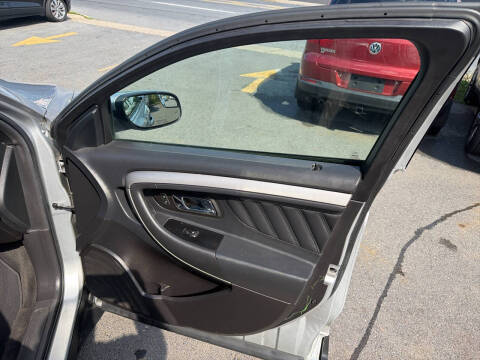 2013 Ford Taurus SEL