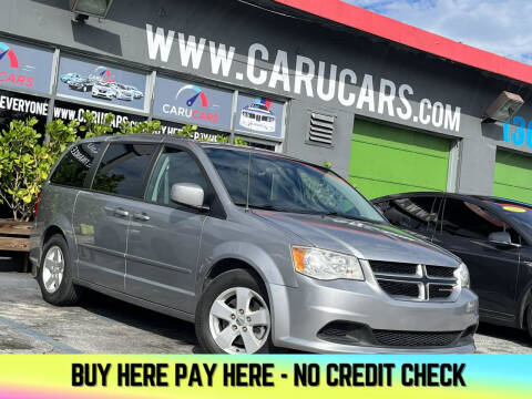 2016 Dodge Grand Caravan for sale at CARUCARS LLC in Miami FL