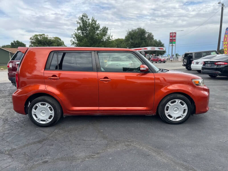 2012 Scion xB Release Series 9.0