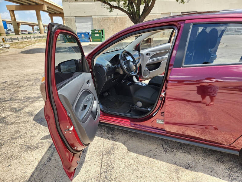 2024 Mitsubishi Mirage ES - Photo 13