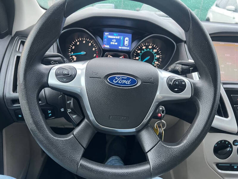 2014 Ford Focus SE