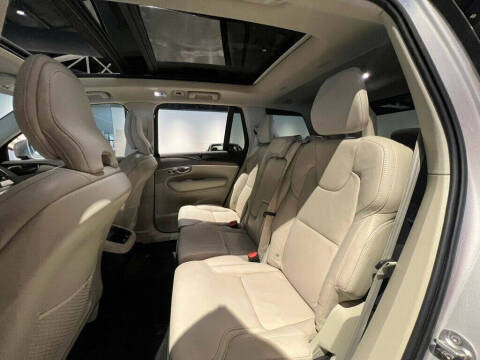 2022 Volvo XC90 T6 Inscription 7-Passenger