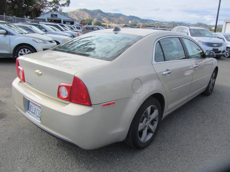 2012 Chevrolet Malibu 1LT photo 4