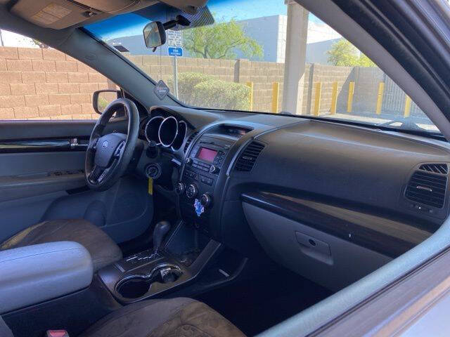 2013 Kia Sorento LX