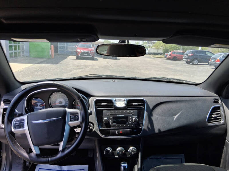 2012 Chrysler 200 Touring