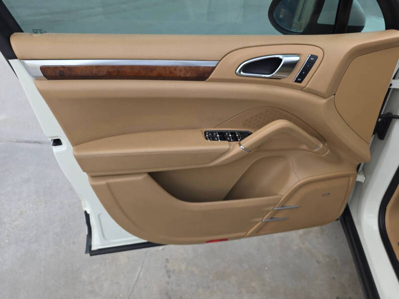 2011 Porsche Cayenne Turbo