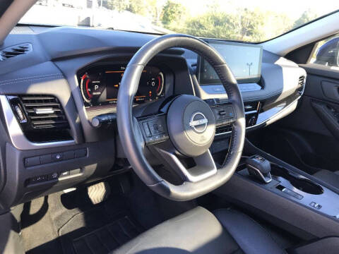 2024 Nissan Rogue SL