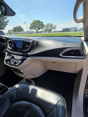 2018 Chrysler Pacifica Touring L