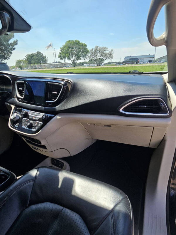 2018 Chrysler Pacifica Touring L