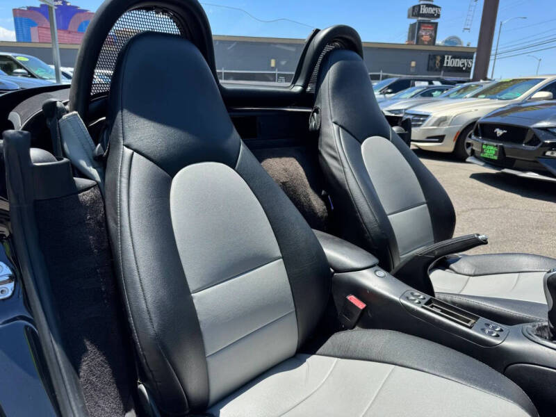 2004 Porsche Boxster