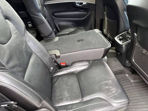 2022 Volvo XC90 T6 Inscription 7-Passenger