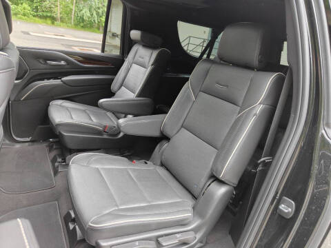 2024 Cadillac Escalade ESV Premium Luxury