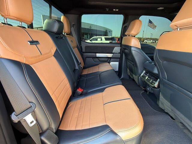 2023 Ford F-450 Super Duty Platinum