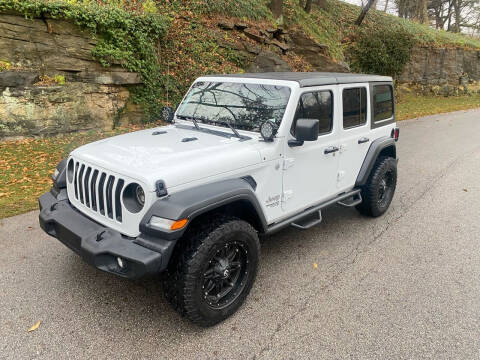 2018 Jeep Wrangler Unlimited for sale at Bogie's Motors in Saint Louis MO