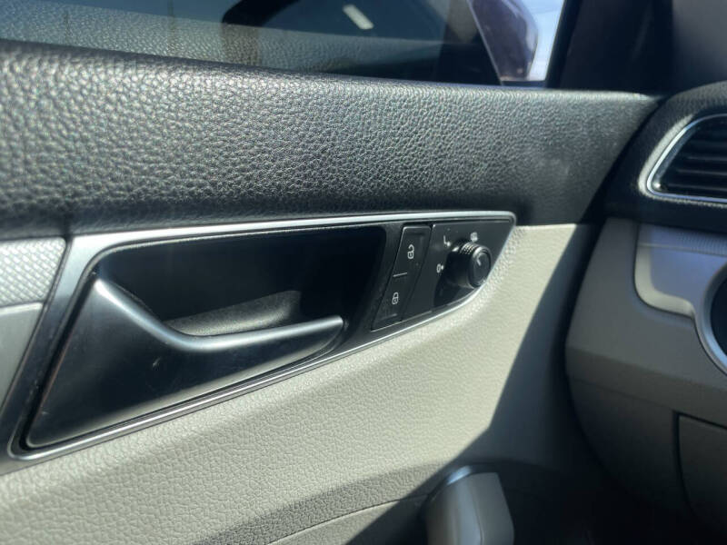 2018 Volkswagen Passat 2.0T S