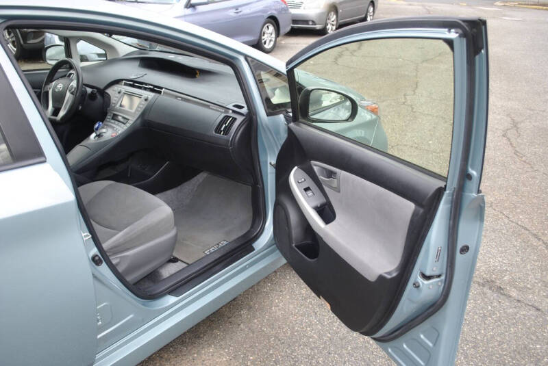 2012 Toyota Prius Plug-in Hybrid