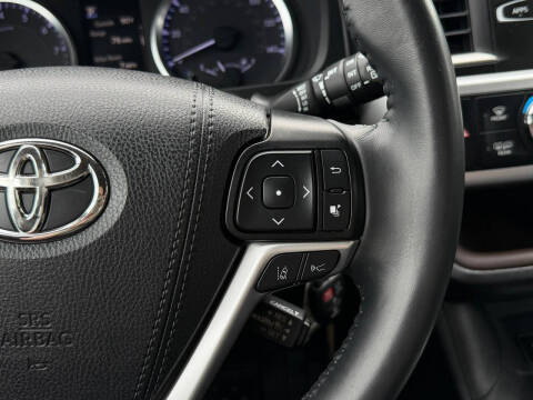2019 Toyota Highlander LE Plus