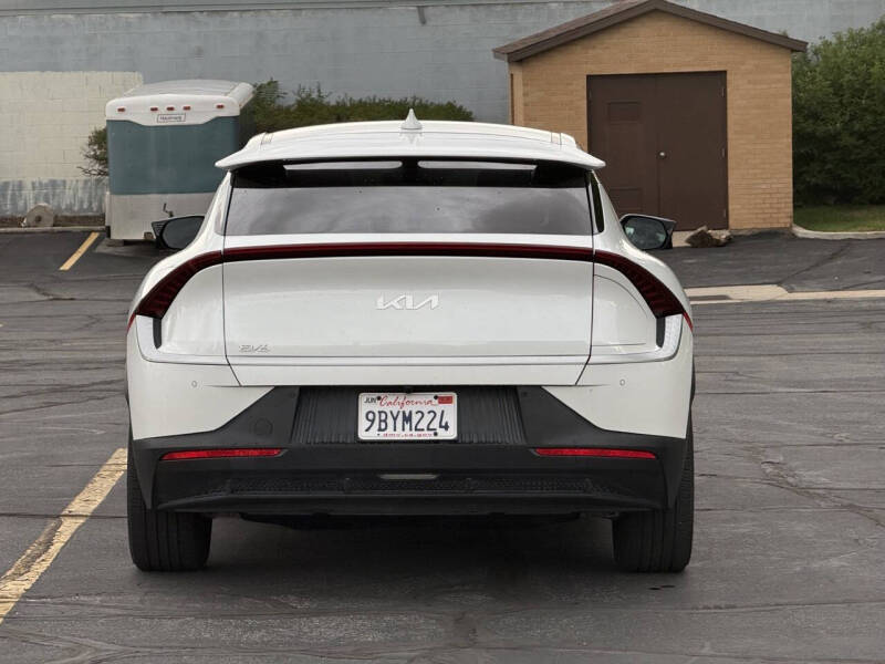 2022 Kia EV6 Light