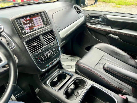 2014 Dodge Grand Caravan R/T