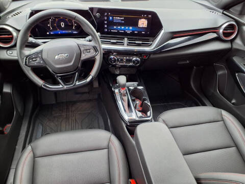 2025 Chevrolet Trax RS