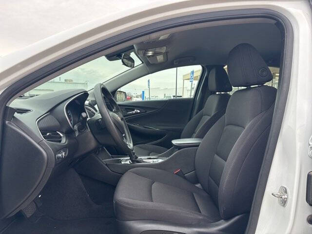 2025 Chevrolet Malibu LT