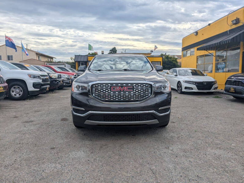 2017 GMC Acadia SLE-1