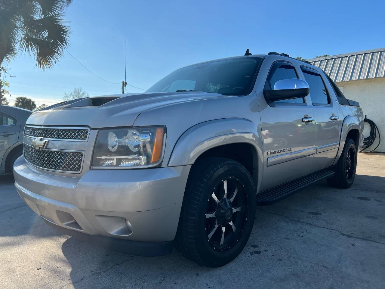 2008 Chevrolet Avalanche for sale at VASS Automotive in DeLand, FL