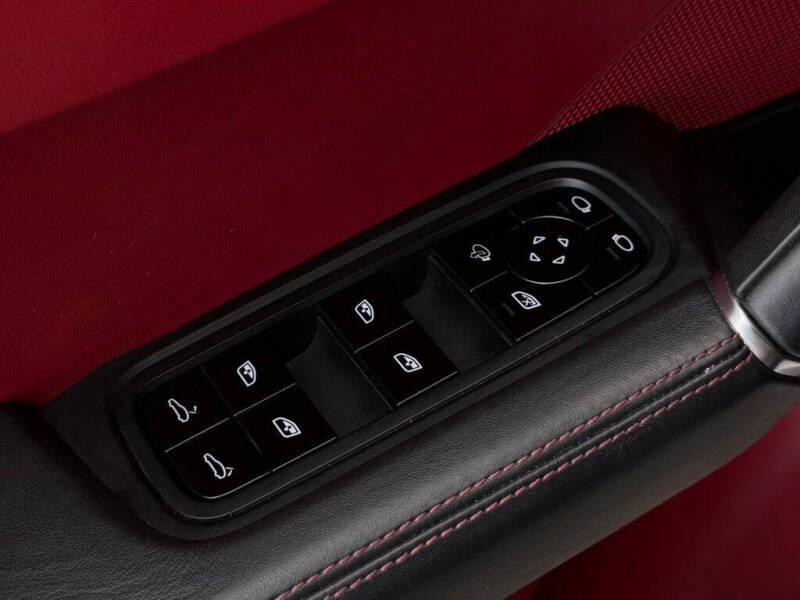 2021 Porsche Cayenne GTS