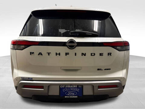 2023 Nissan Pathfinder SL