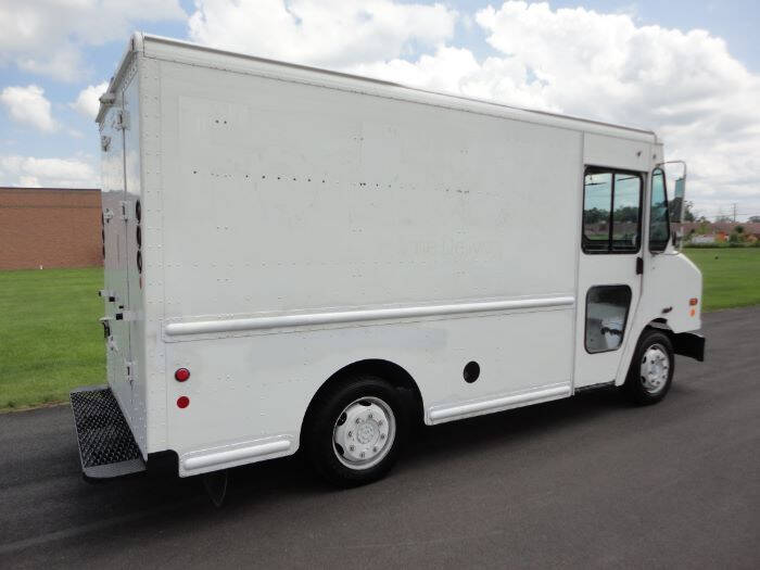 2006 Freightliner MT45 Chassis