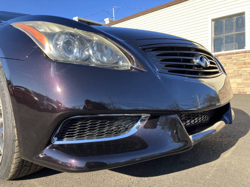 2011 Infiniti G37 Coupe IPL