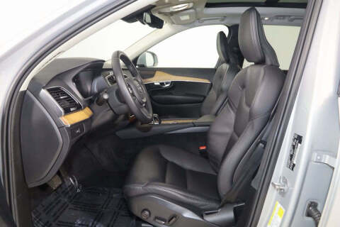 2024 Volvo XC90 B5 Plus Bright Theme