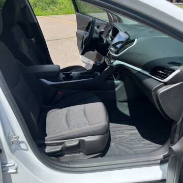 2018 Chevrolet Volt LT