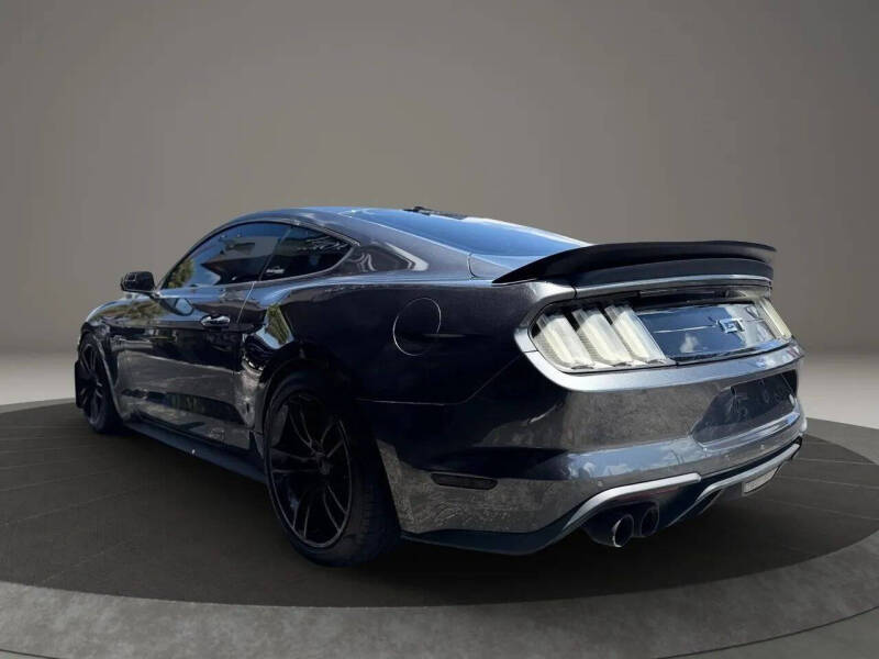 2020 Ford Mustang