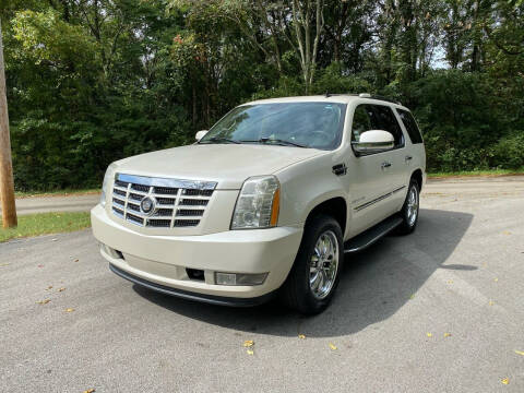 2007 Cadillac Escalade for sale at Tennessee Valley Wholesale Autos LLC in Huntsville AL