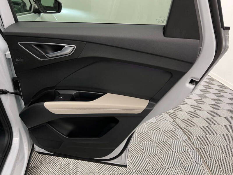 2023 Audi Q4 e-tron quattro Premium Plus 50