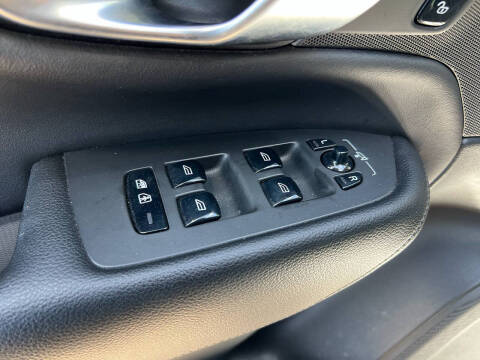 2020 Volvo XC90 T5 Momentum