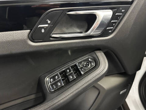 2018 Porsche Macan S