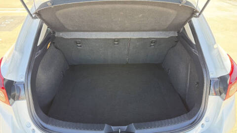 2015 Mazda MAZDA3 i Touring