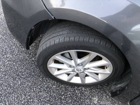 2012 Toyota Prius v Five