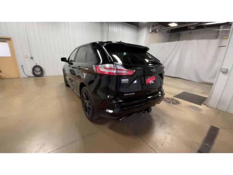 2020 Ford Edge ST Line