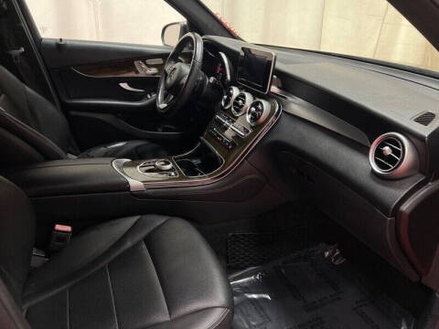 2019 Mercedes-Benz GLC GLC 300