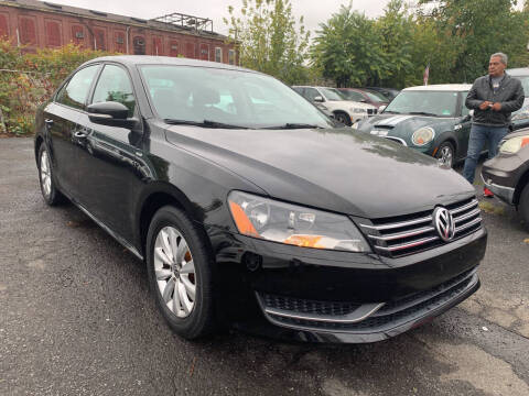 2014 Volkswagen Passat 1.8T Wolfsburg Edition PZEV